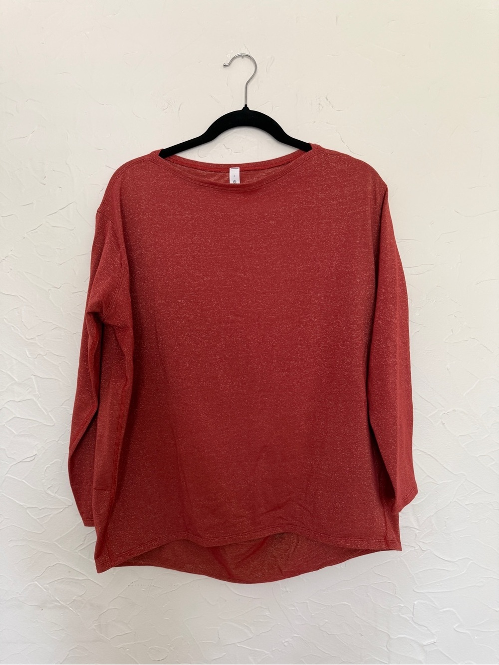 Lululemon Back in Action Long Sleeve. Size 6